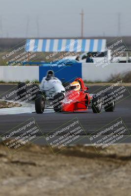 media/Mar-16-2025-CalClub SCCA (Sun) [[e72803ec8c]]/Group 3/Qualifying (Turn 1)/